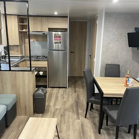 Mobile-home 6-8 Personnes Les Viviers Camping