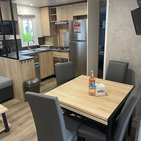 Mobile-home 6-8 Personnes Les Viviers