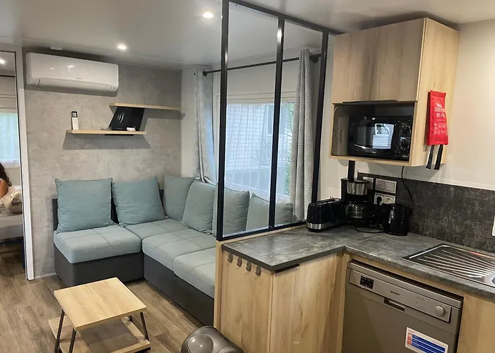 Camping Mobile-home 6-8 Personnes Les Viviers