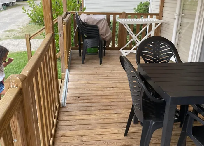Mobile-home 6-8 Personnes Les Viviers Camping *